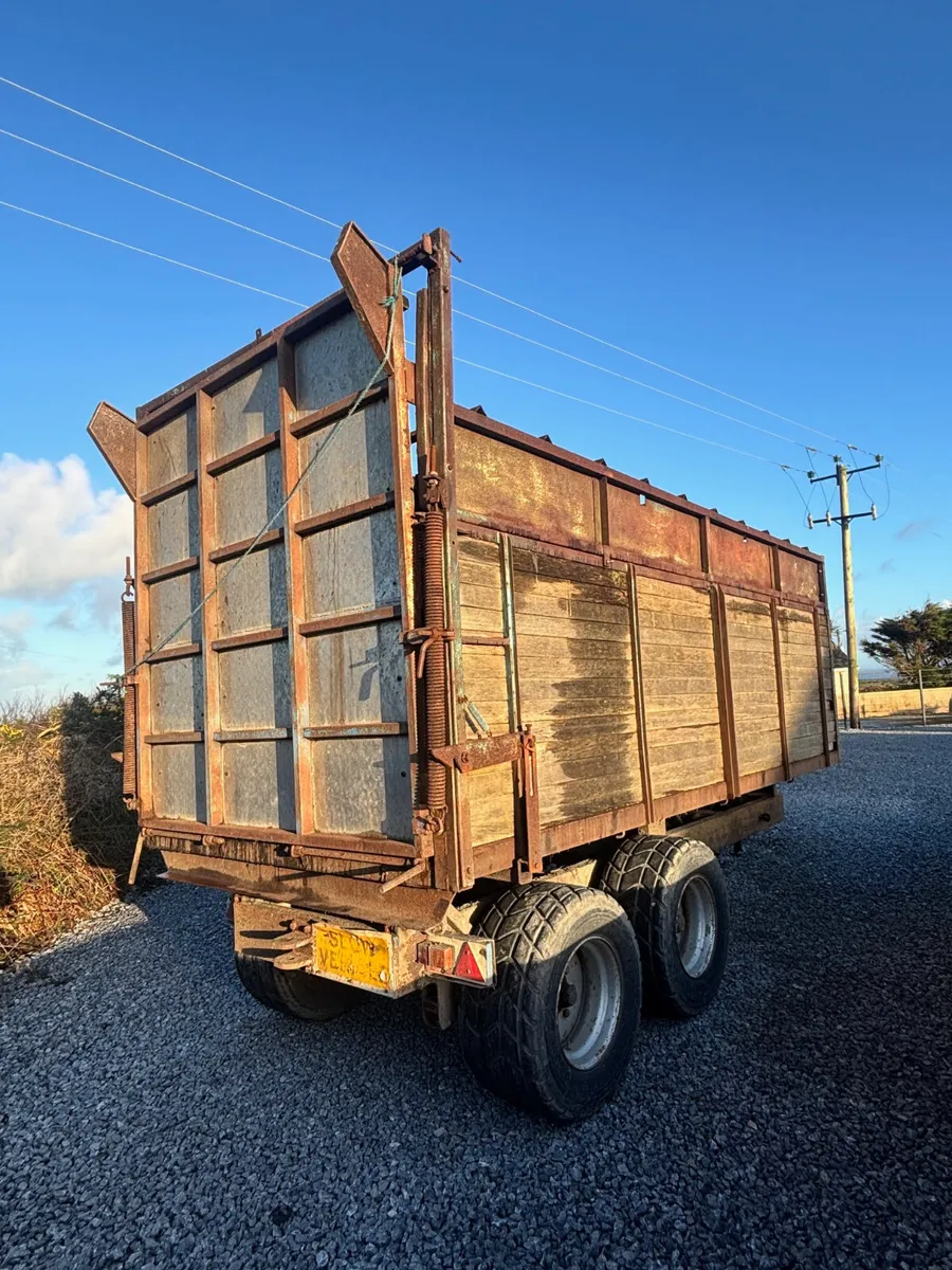 TWIN AXLE CATTLE/GRAIN TRAILER - Image 4