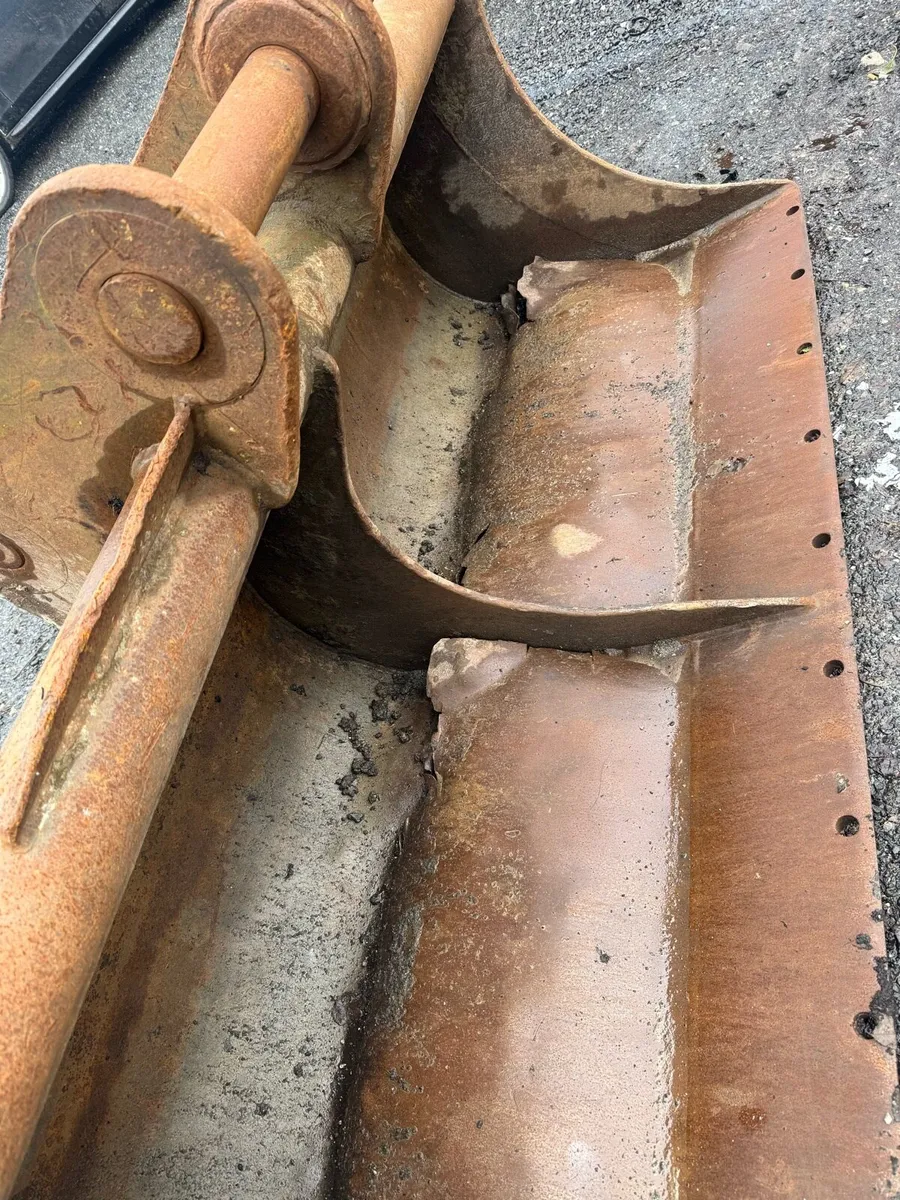 7 FT GRADING BUCKET 80MM PINS - Image 3