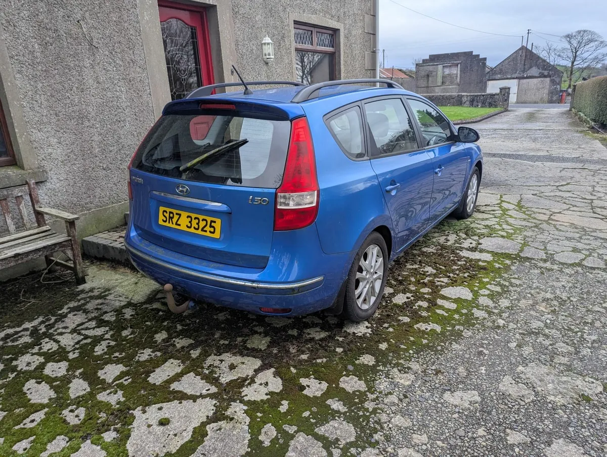 Hyundai i30 Diesel estate for parts or repair - Image 2