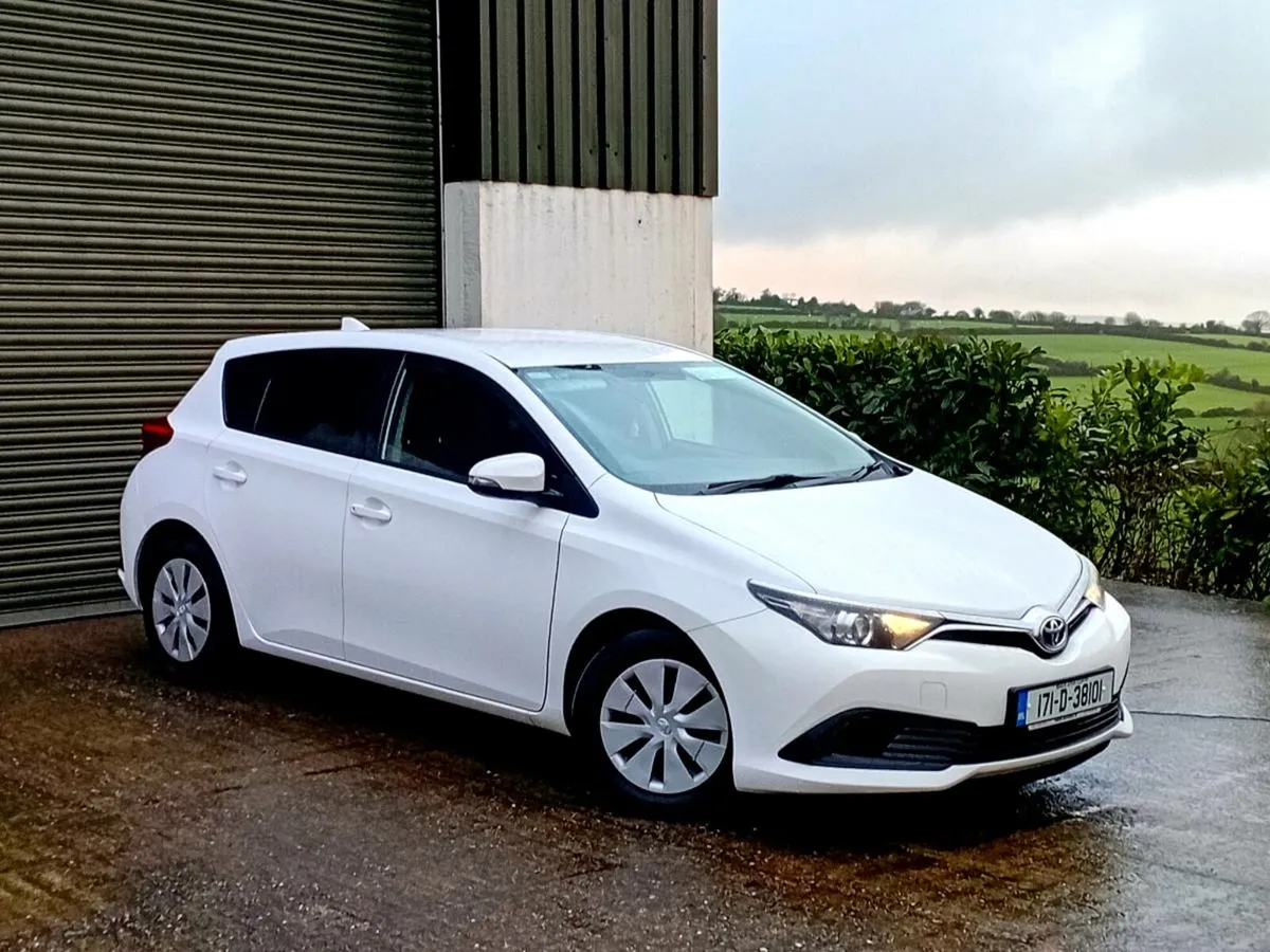 2017 TOYOTA AURIS 1.4D4D ☆☆ €6495 ☆☆ - Image 1
