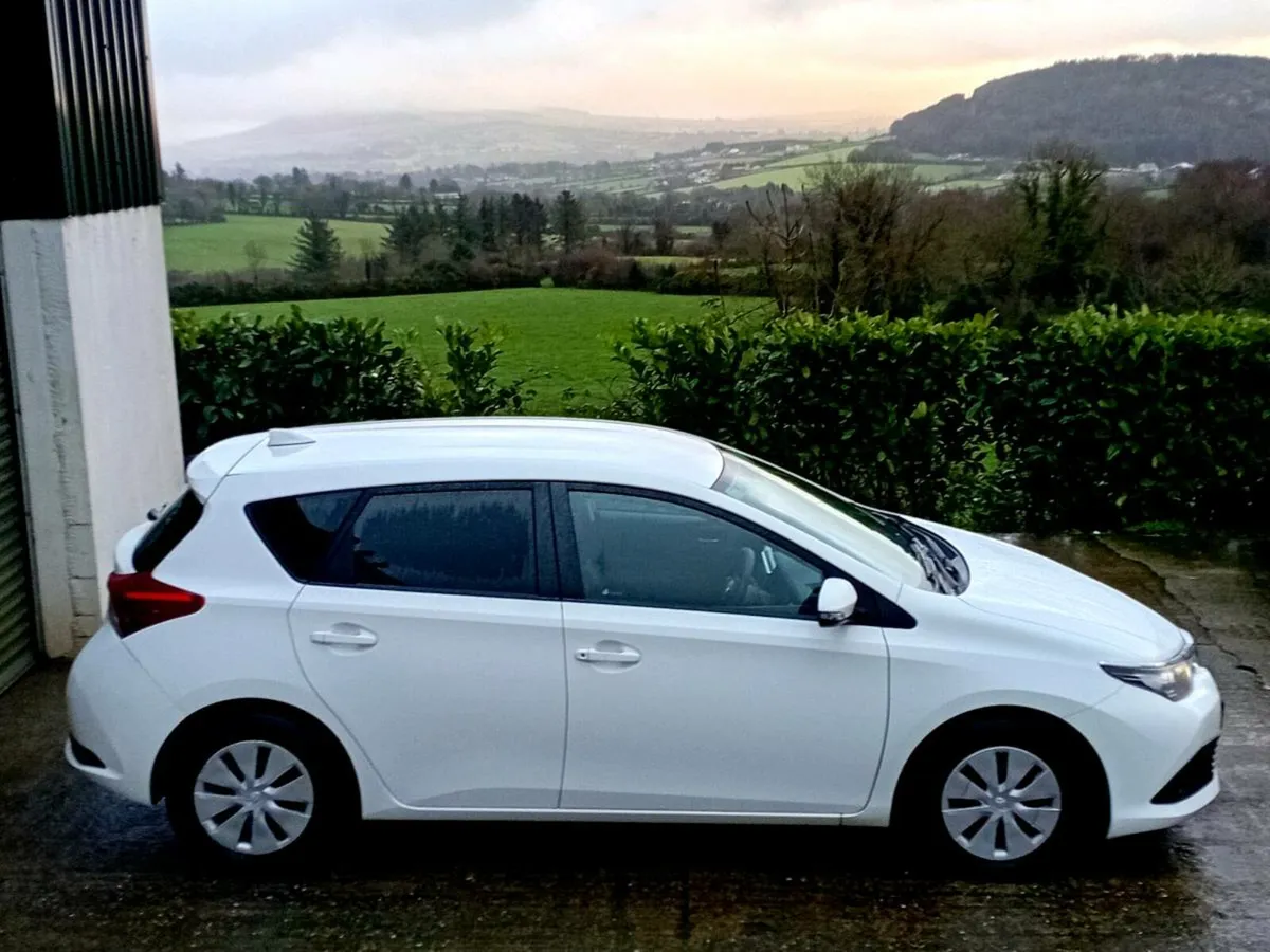 2017 TOYOTA AURIS 1.4D4D ☆☆ €6495 ☆☆ - Image 2