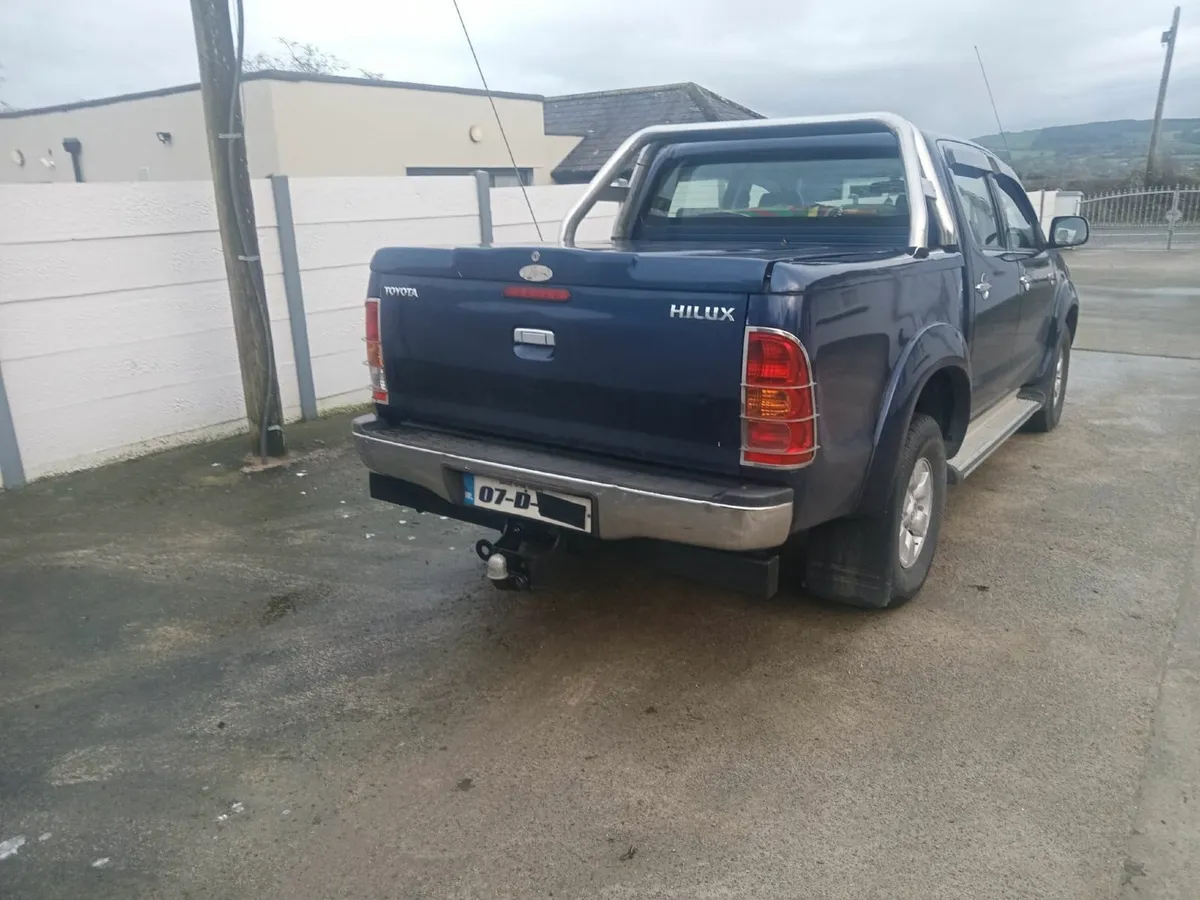 Toyota Hilux 2007 - Image 3