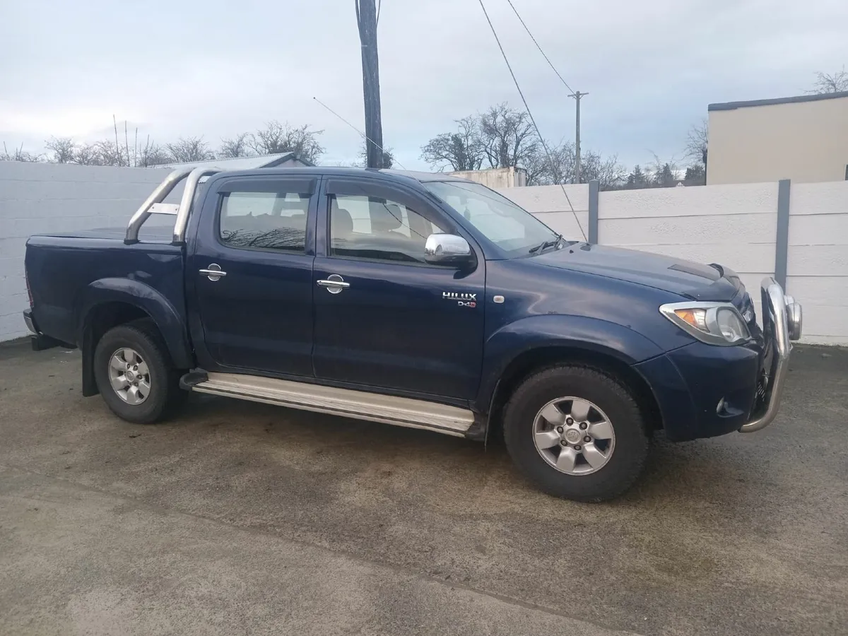 Toyota Hilux 2007 - Image 4