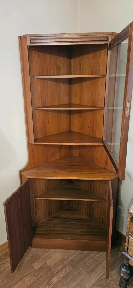 Vintage teak corner display cabinet - Image 2