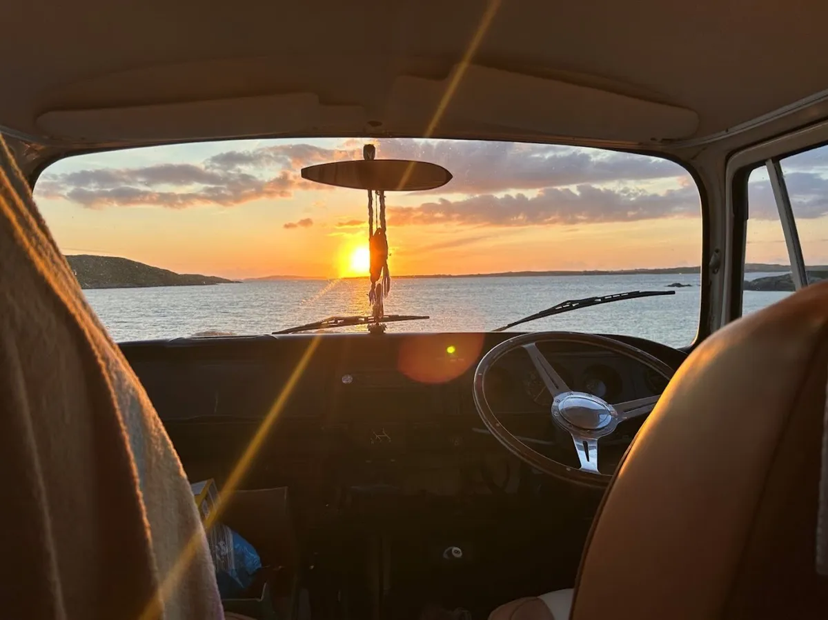 1979 Volkswagen T2 Devon Moonraker campervan - Image 4