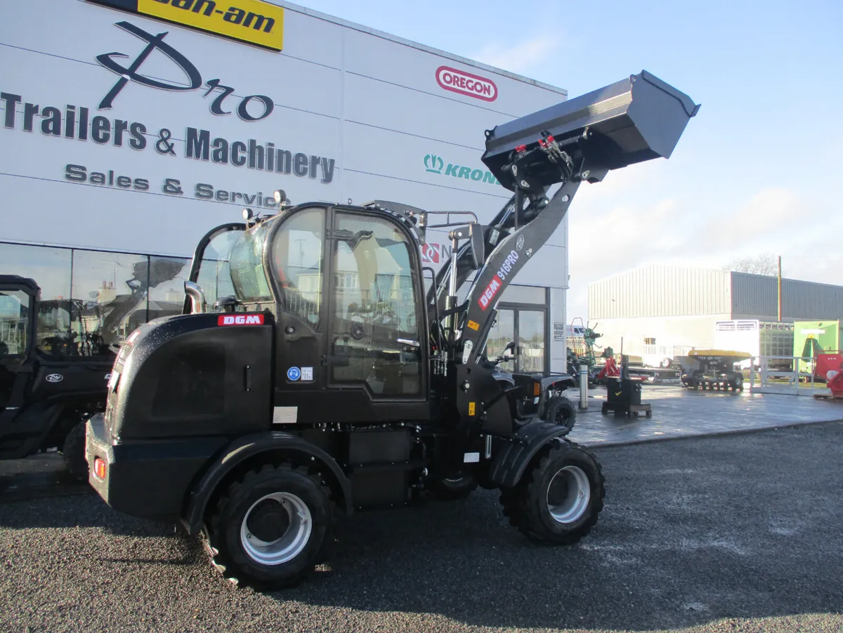 DGM 916PRO Loader, yard loader - Image 2