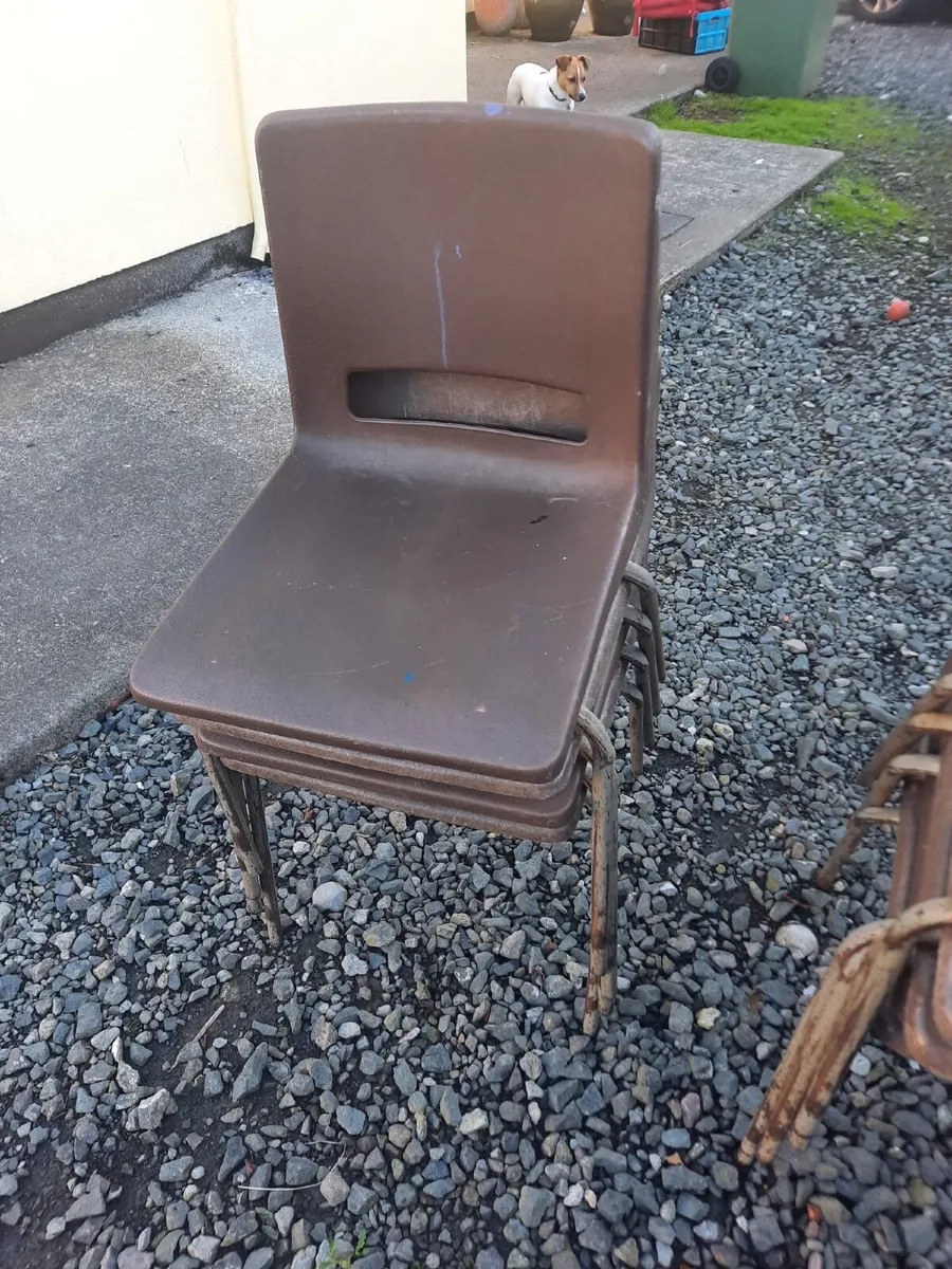 Poly chairs - Image 4