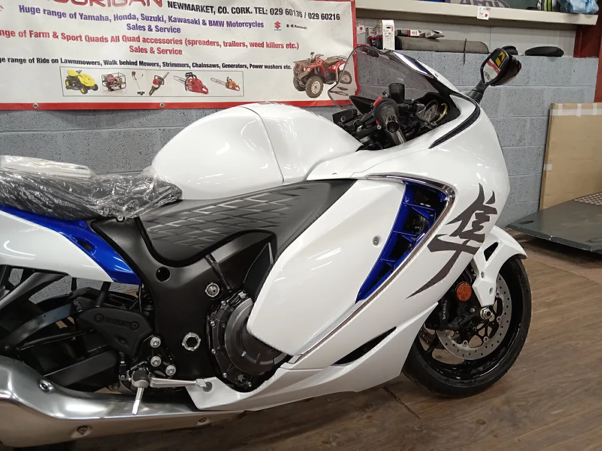 Brand New Suzuki Hayabusa GSXR 1300 - Image 3