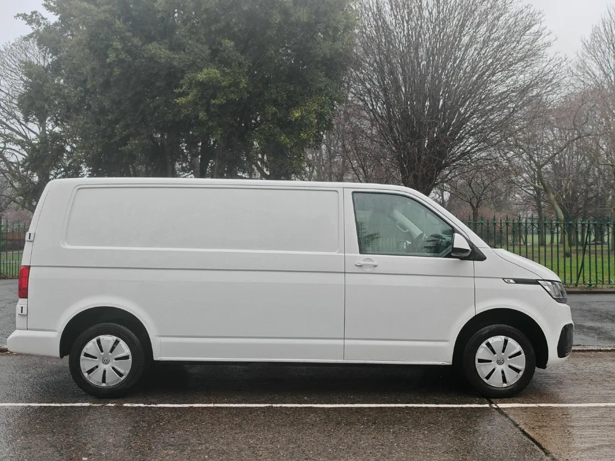 Volkswagen Transporter 2024 - Image 4