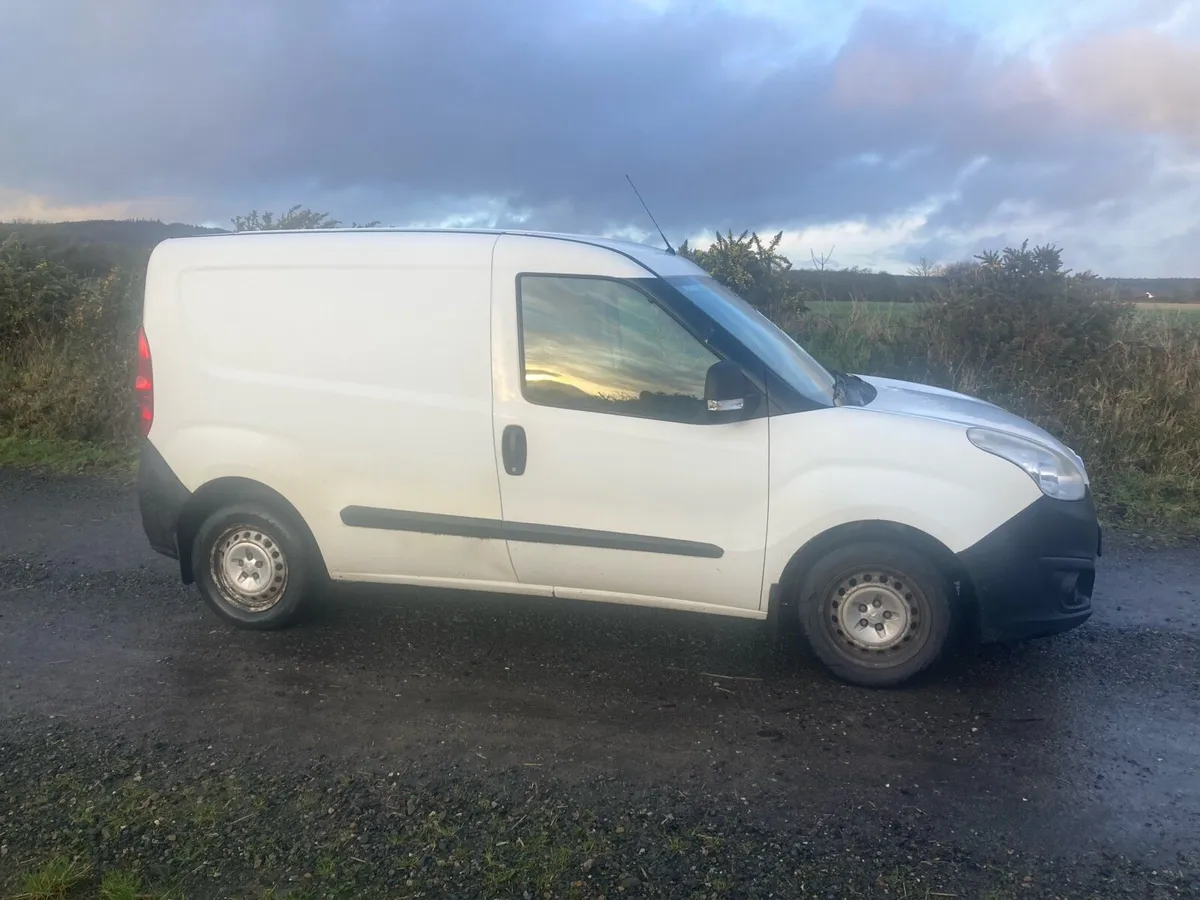 Vauxhall Combo - Image 3