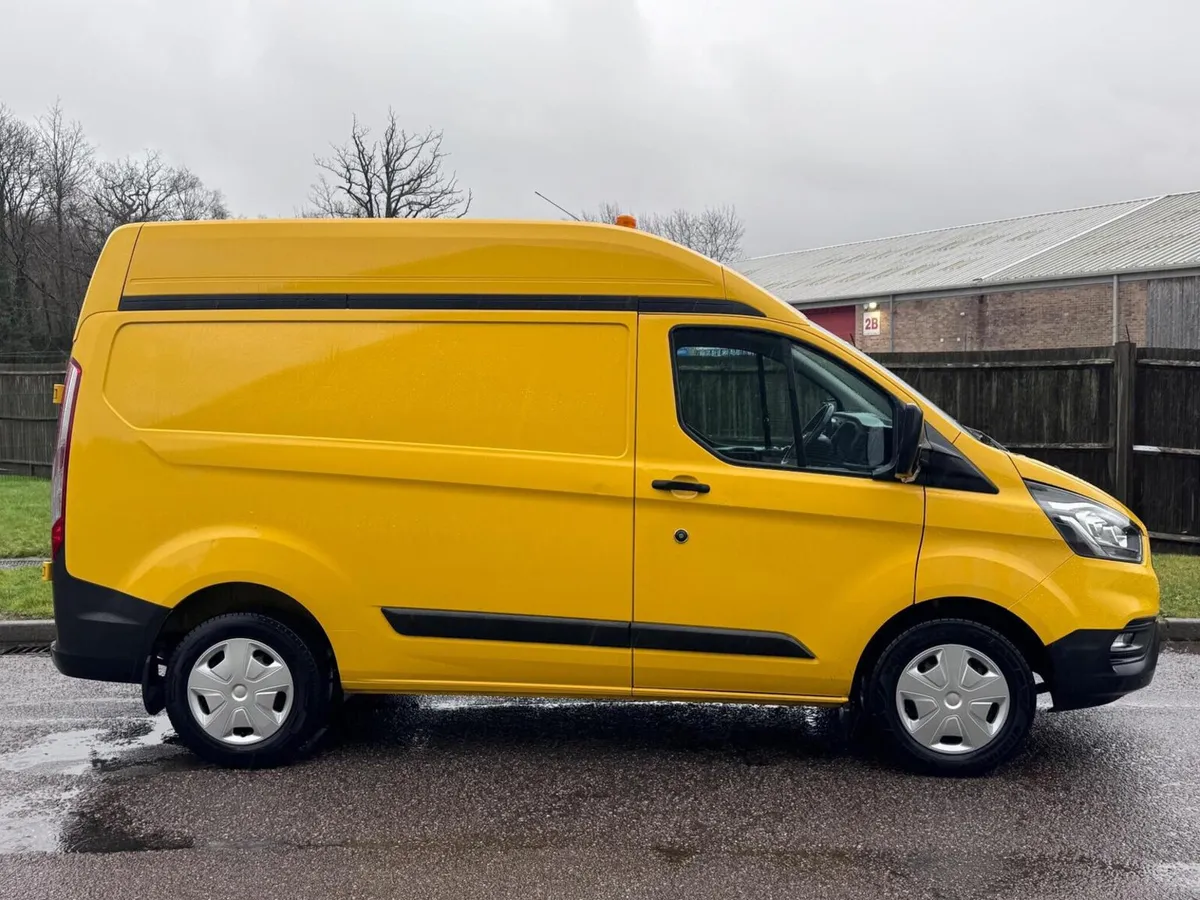 2021 Ford Transit Custom Panel Van - Image 4