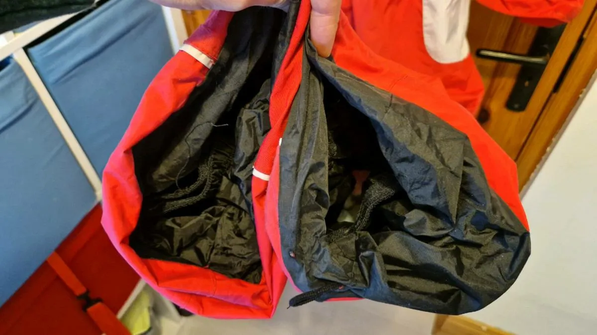 Ski suit x 2 14yr 10yr - Image 4