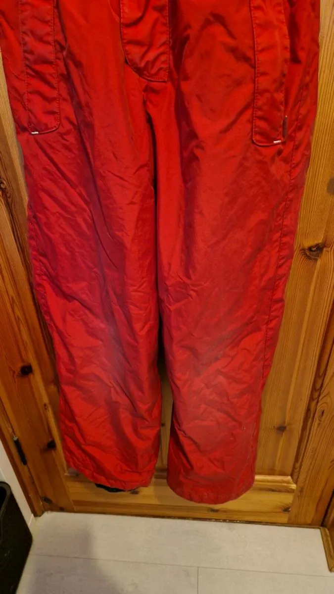 Ski suit 10yr - Image 2