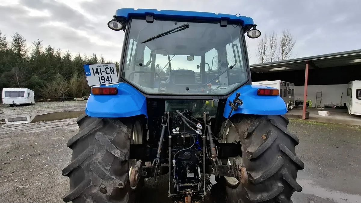 New Holland T 5070 Tractor - Image 4