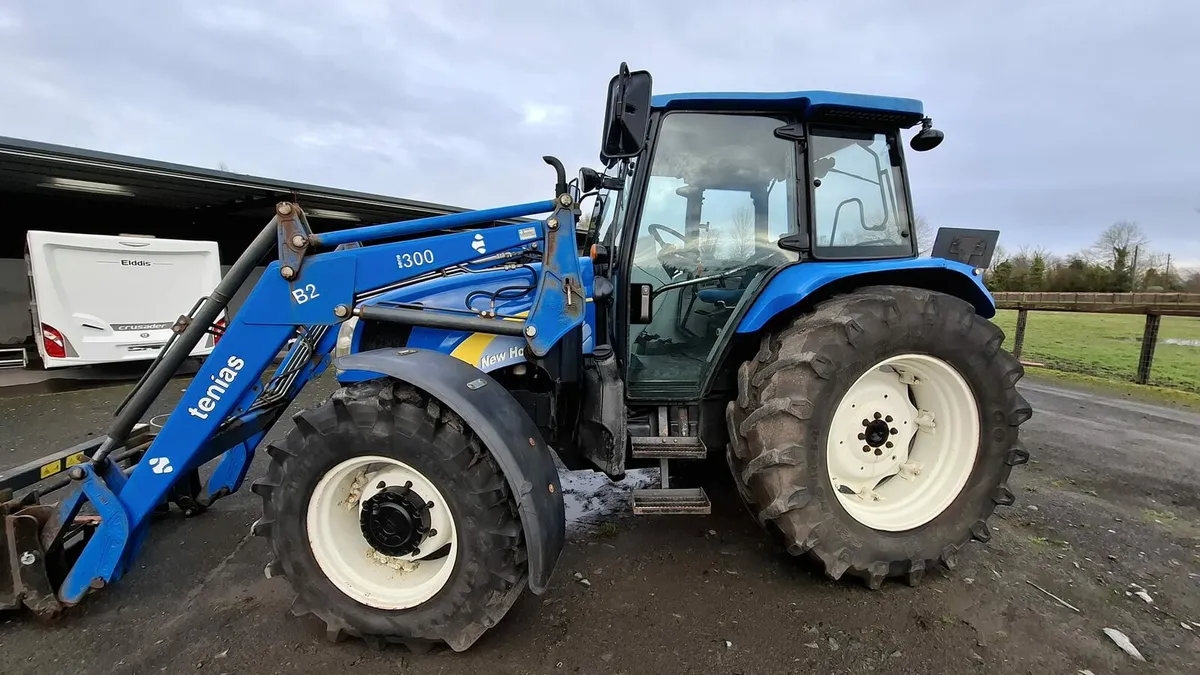 New Holland T 5070 Tractor - Image 1