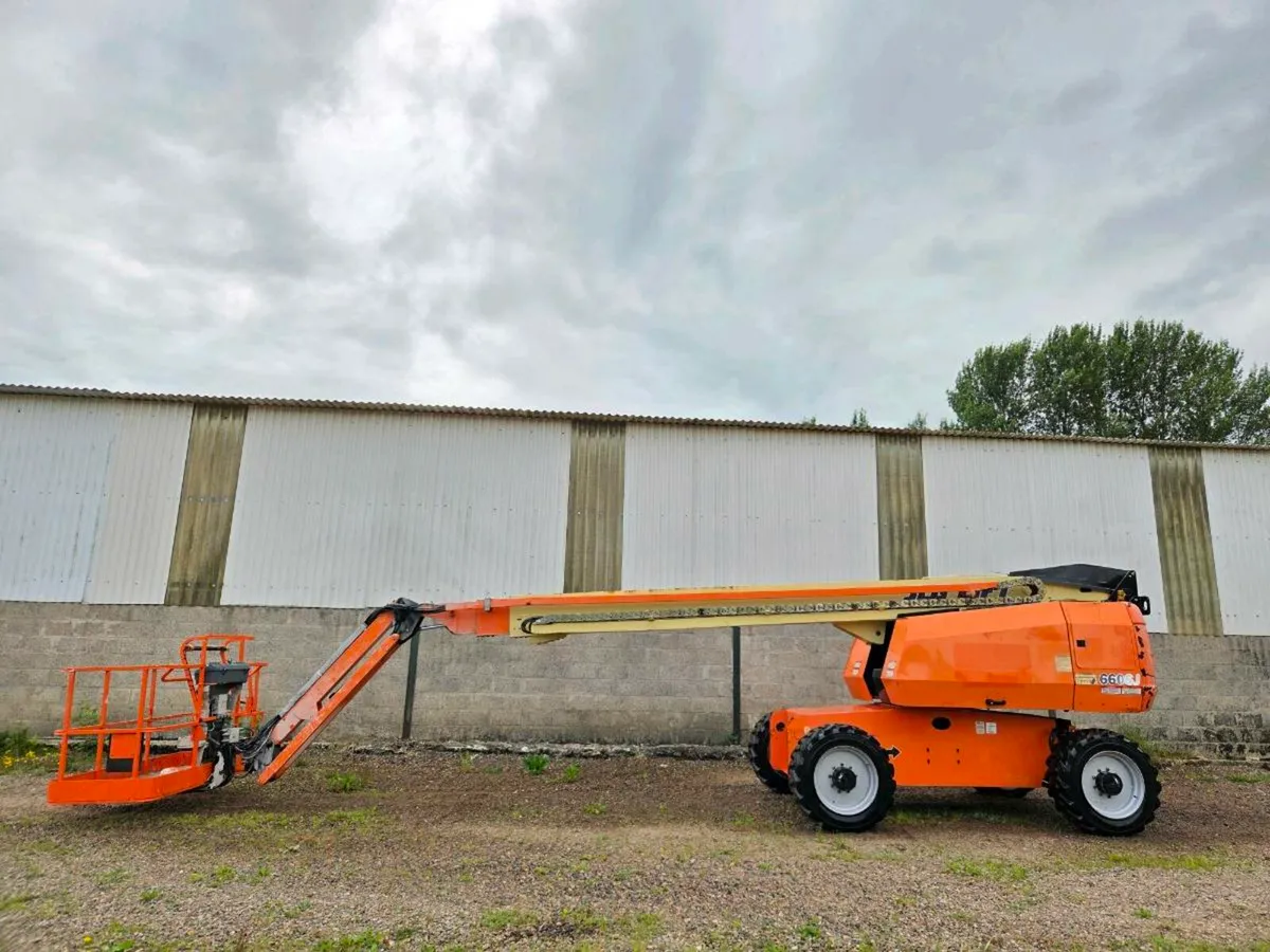 JLG 660SJ Telescopic Boom Lift 660 Manlift Genie - Image 1