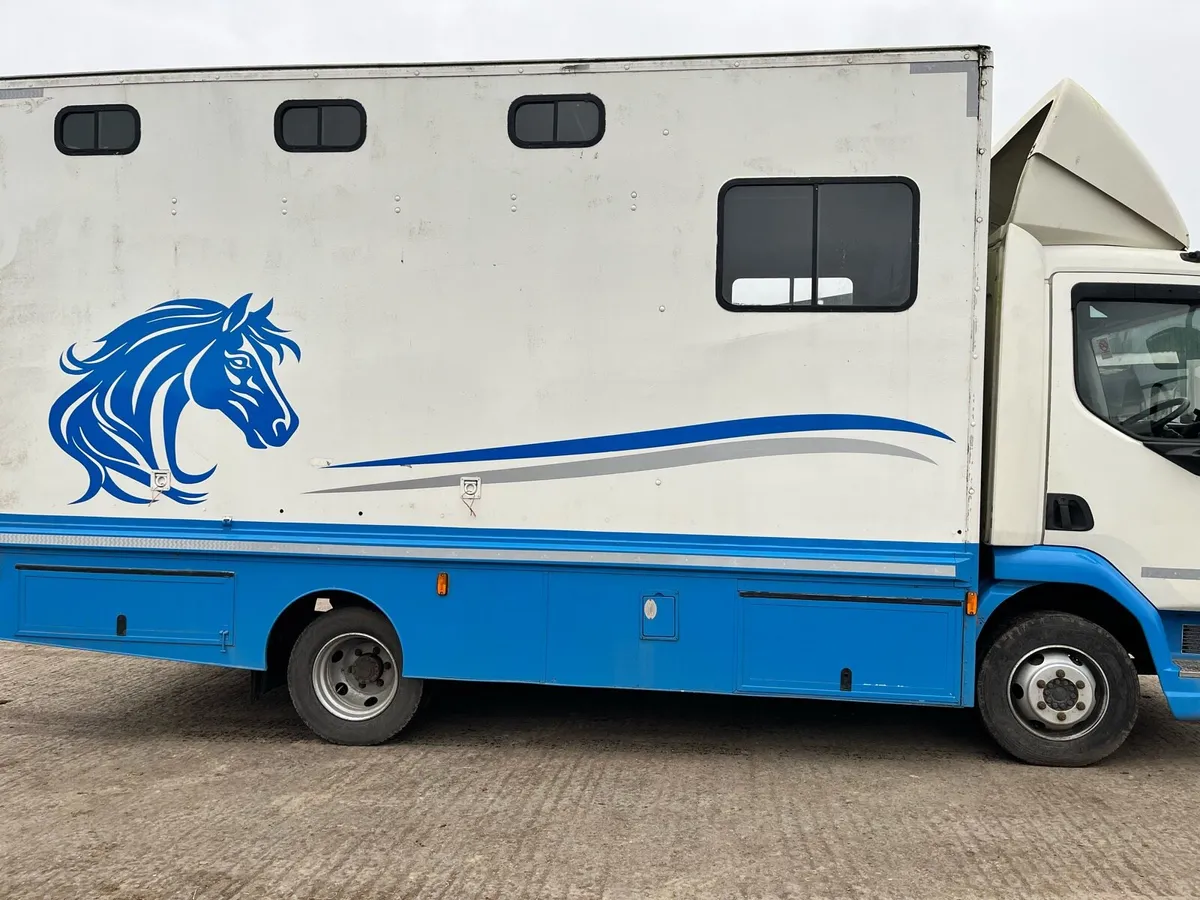 2012 7.5ton horse lorry - Image 2