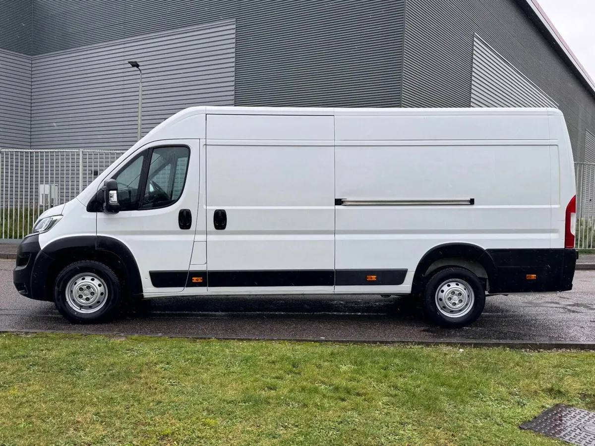 2023 Citroen Relay High Roof Panel Van - Image 1