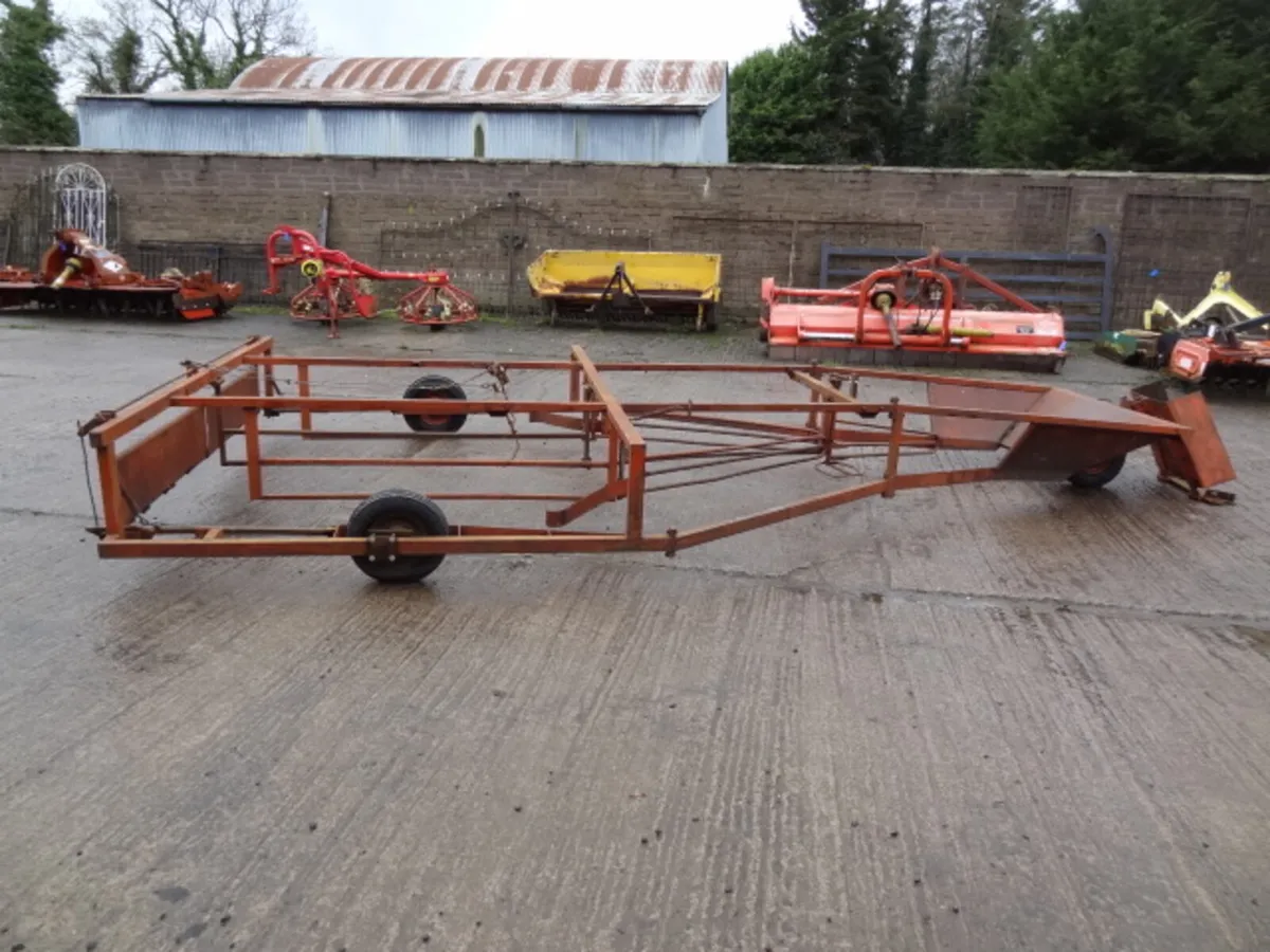 Browns Flat 8 Bale Sledge Sleigh - Image 2