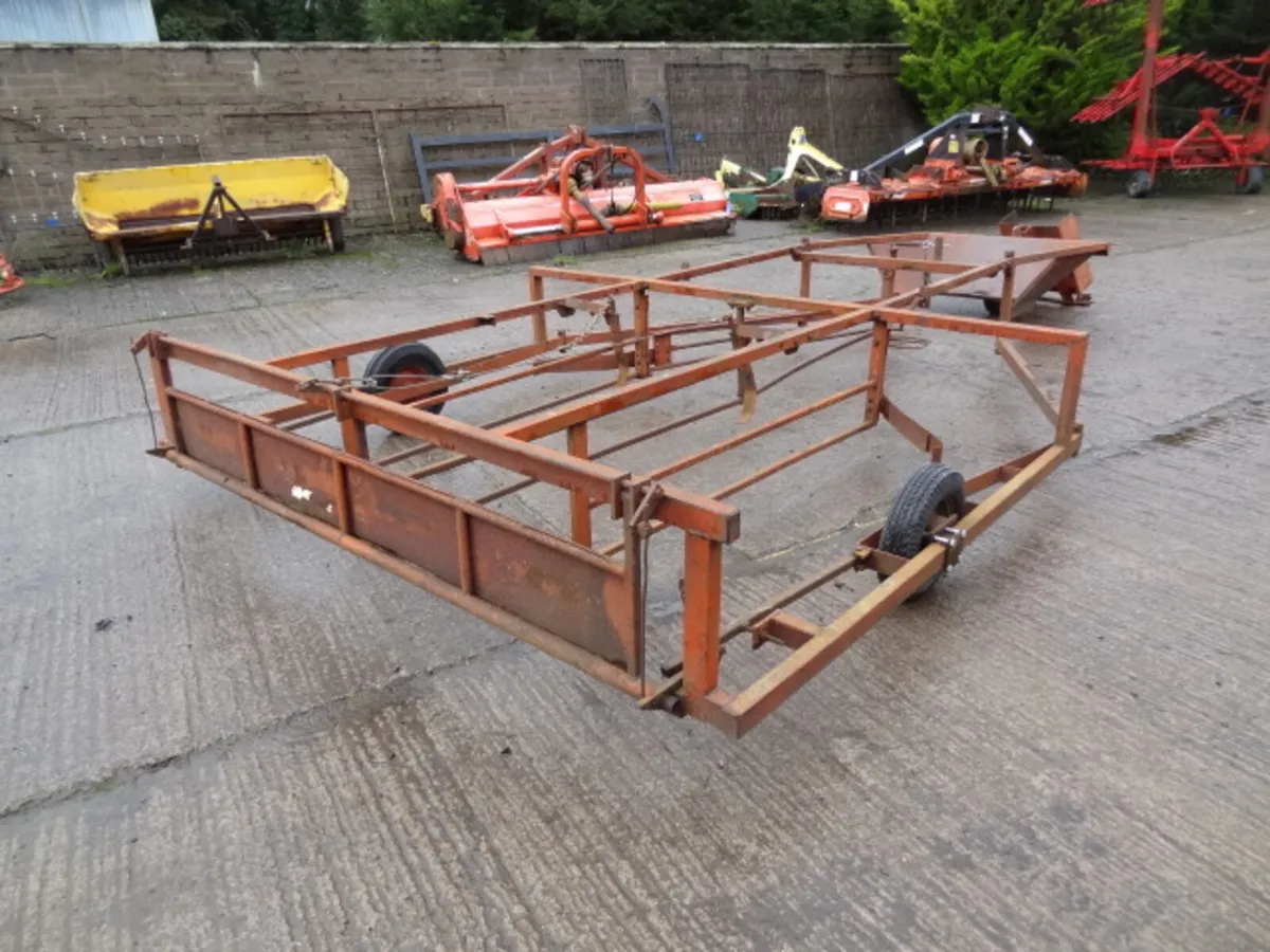 Browns Flat 8 Bale Sledge Sleigh - Image 3