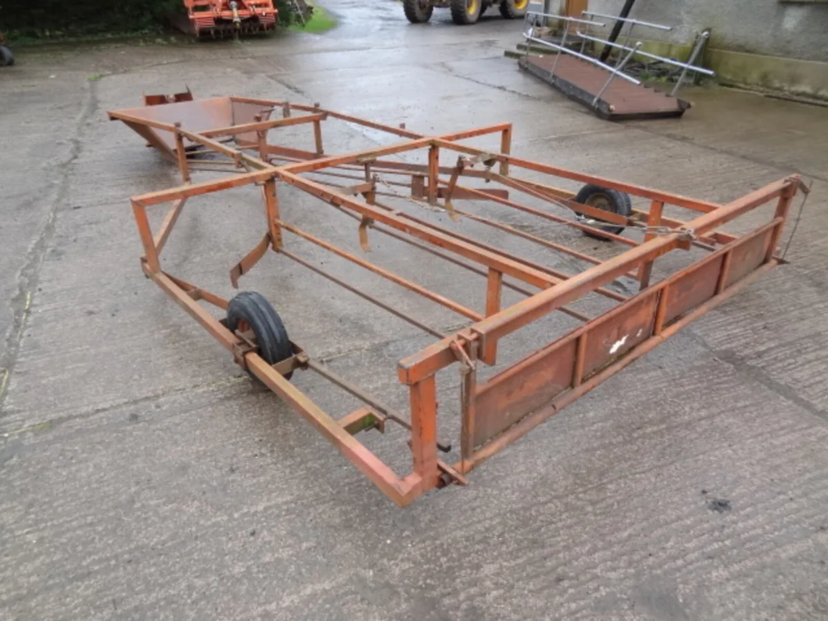 Browns Flat 8 Bale Sledge Sleigh - Image 4