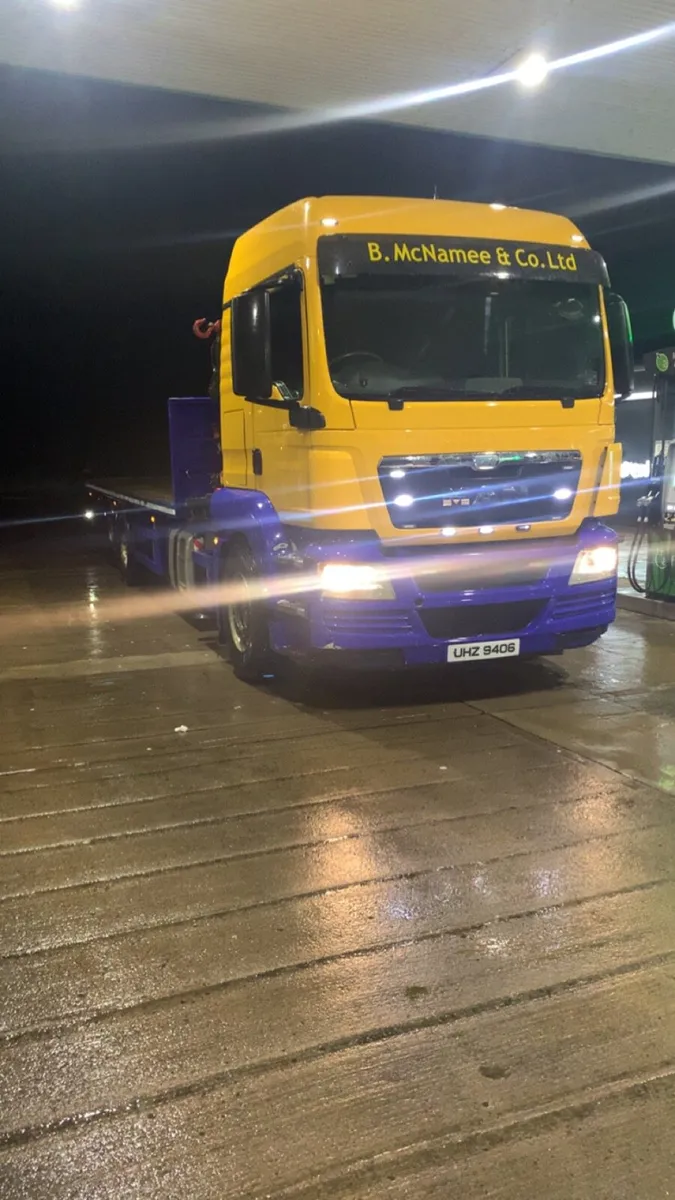 Man 26.440 Crane Truck - Image 1