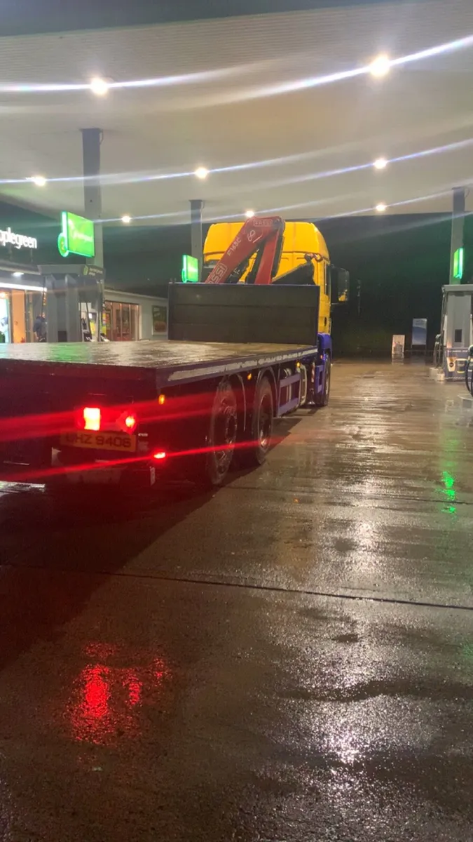 Man 26.440 Crane Truck - Image 2