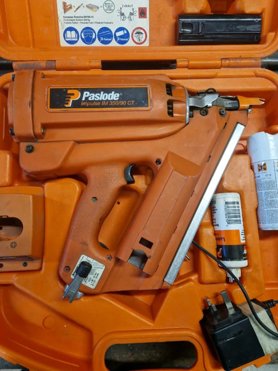 Paslode 1st fix nail gun - Image 1