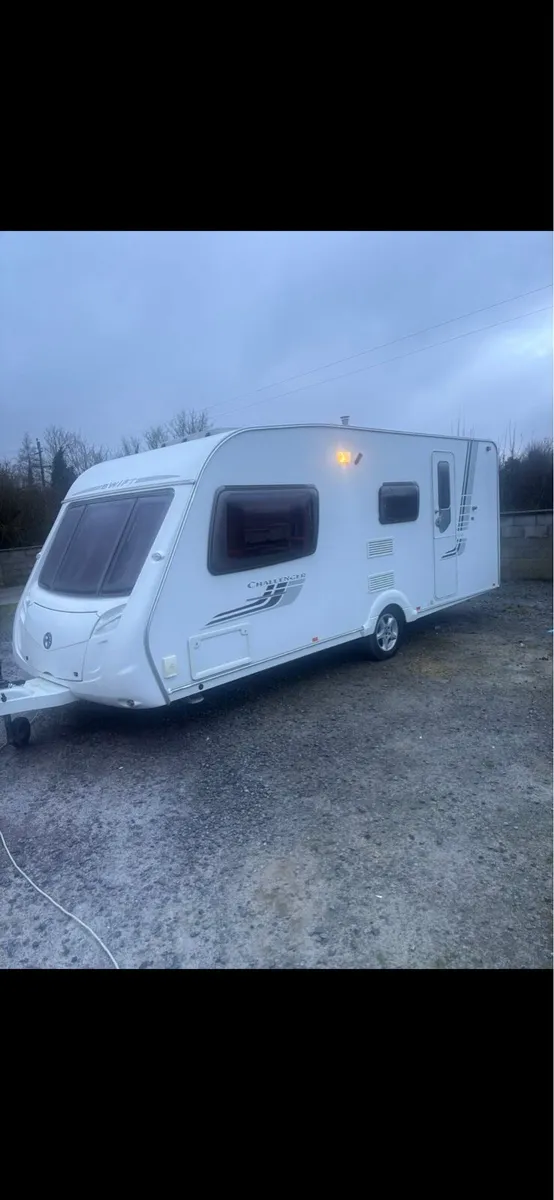 Swift Challenger caravan - Image 1