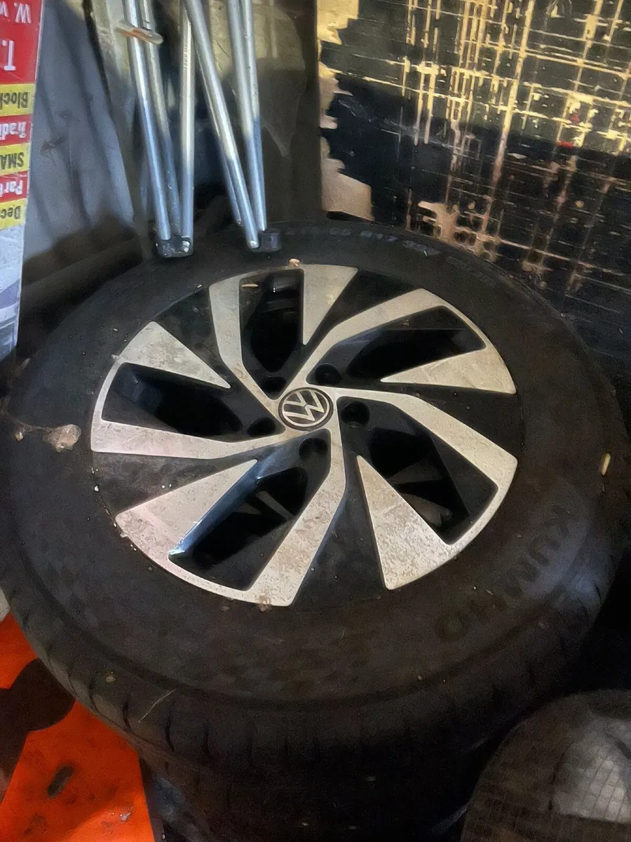 Bmw & Volkswagen alloy weels - Image 1