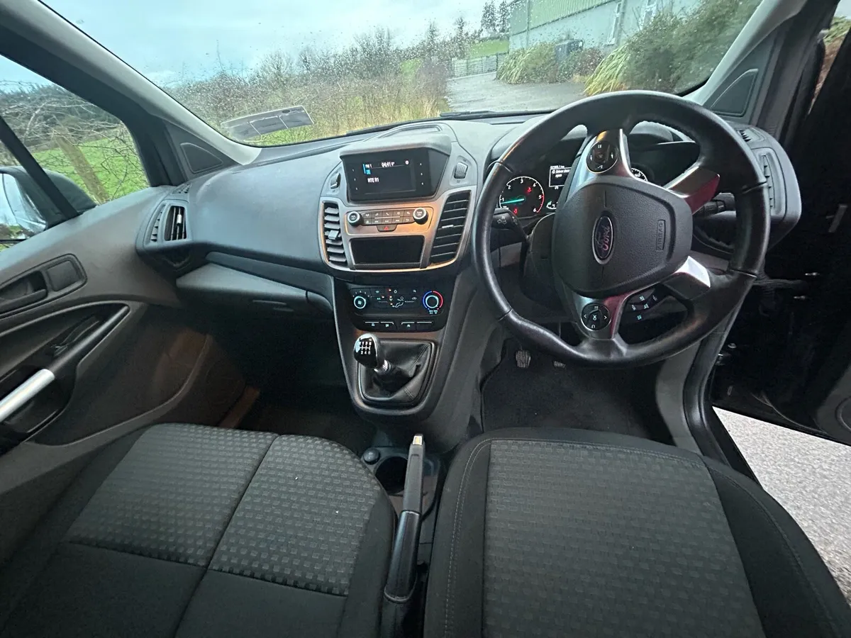Ford Transit Connect - Image 4