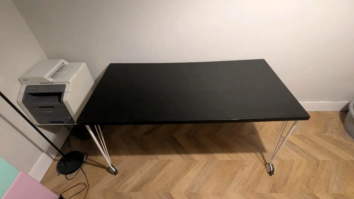 Desk - Linnmon - Image 1