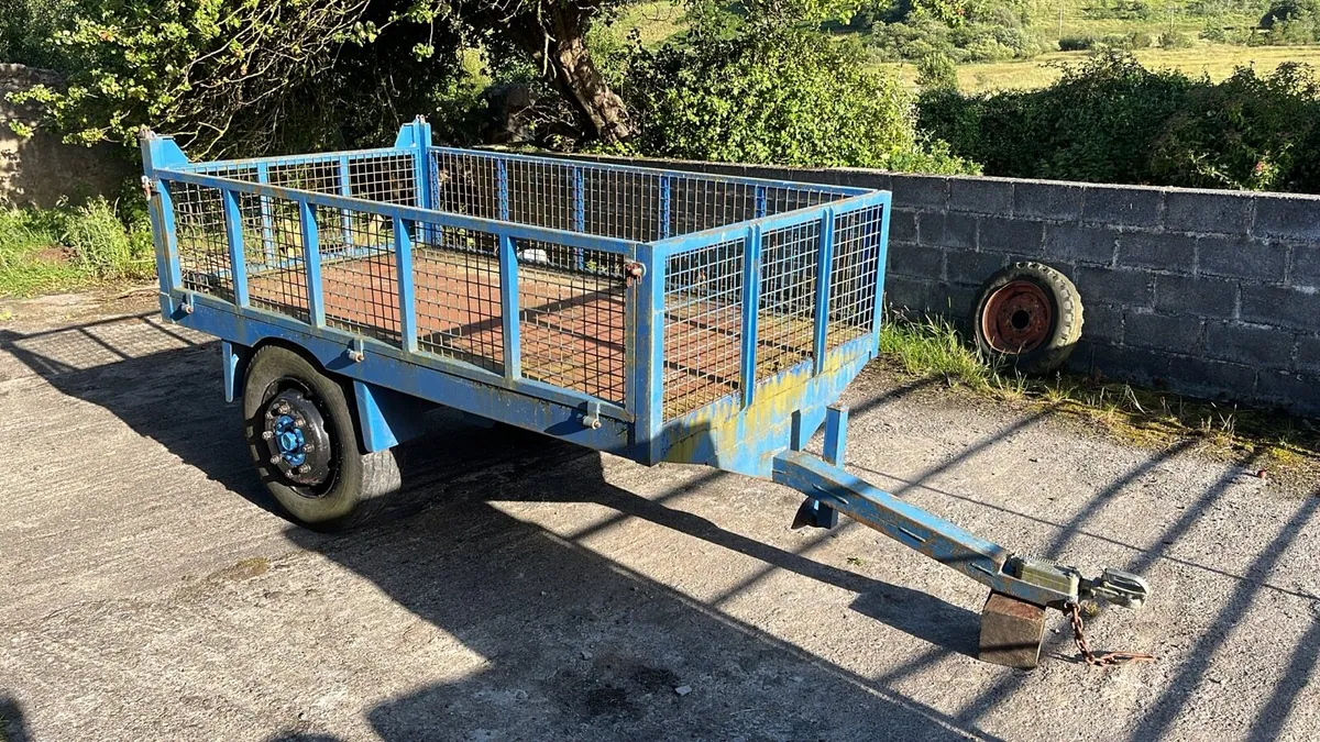 Trailer 8x4 - Image 1