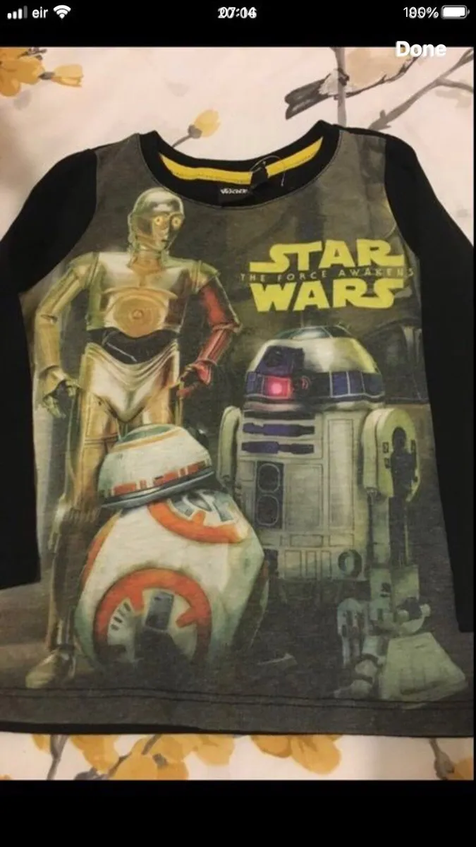 Boys Star Wars teeshirt 2/3 yrs €3 - Image 1