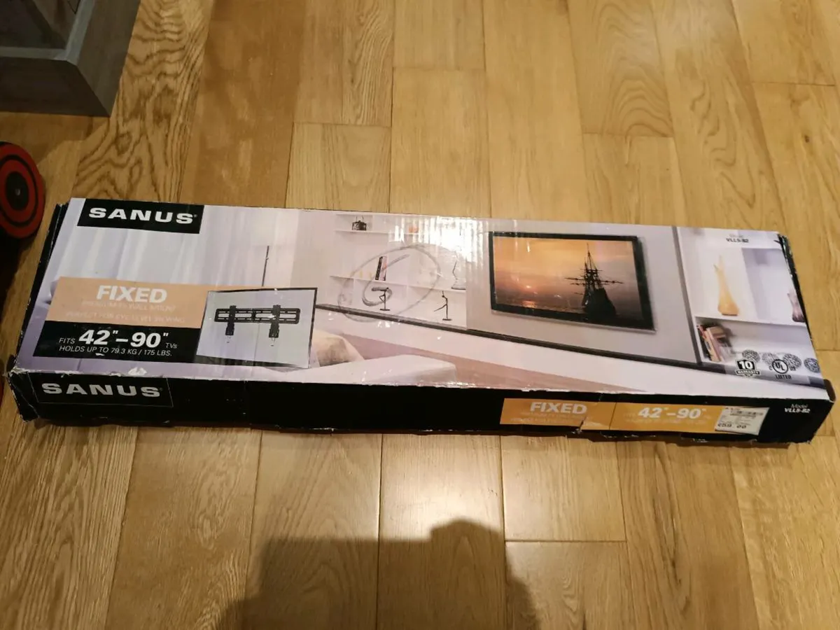 Sanus TV wall mount - Image 1
