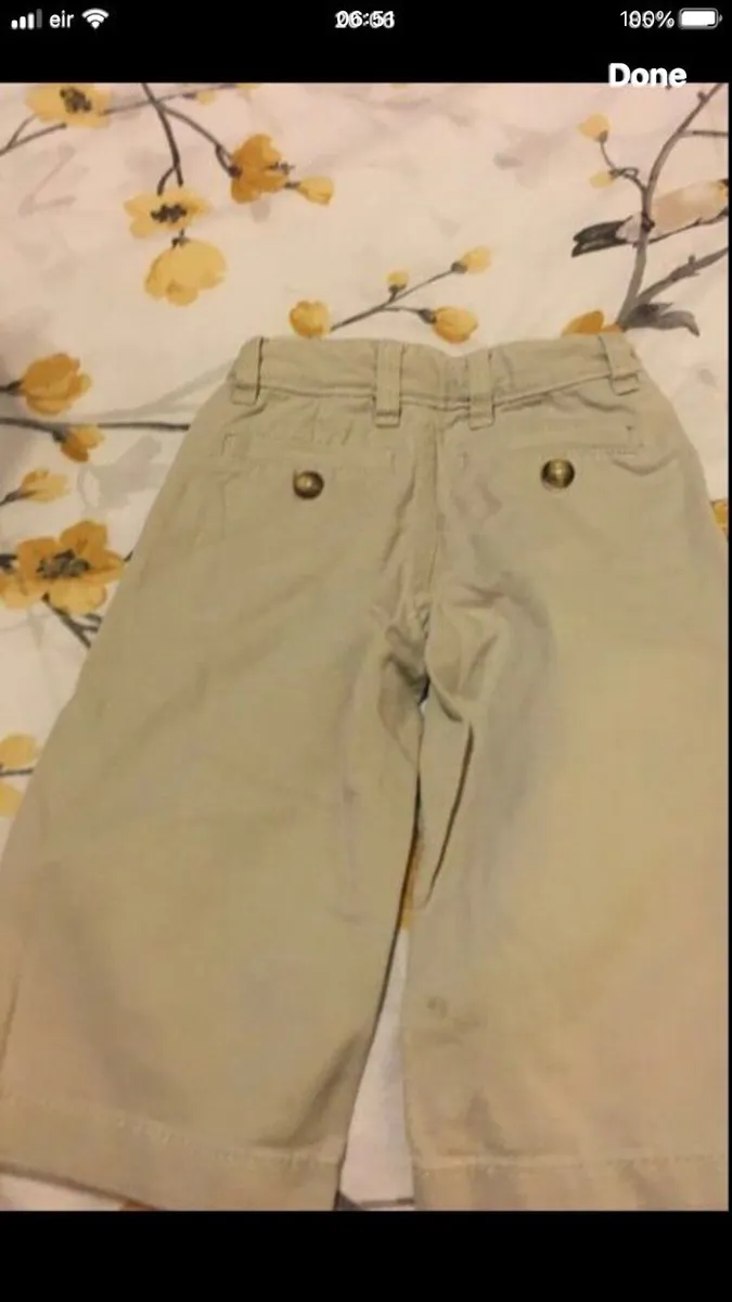 Boys gap trousers 12/18 mths €3 - Image 2