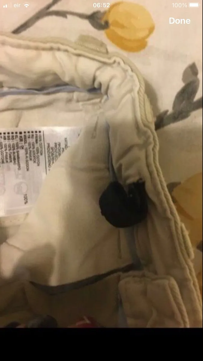 Boys gap trousers 12/18 mths €3 - Image 3