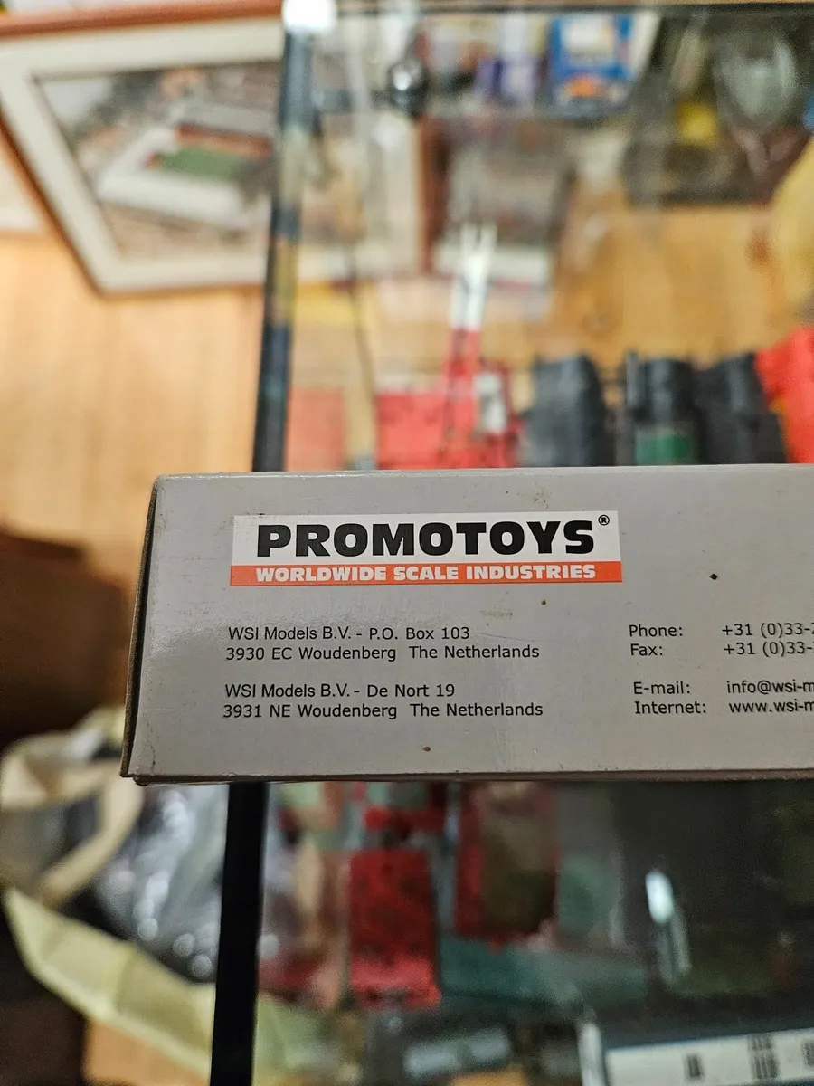 Corgi WSI DAF Tractor Unit and Trailer - Image 2