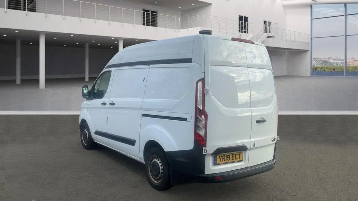 2019 Ford Transit Custom High Roof Panel Van - Image 4