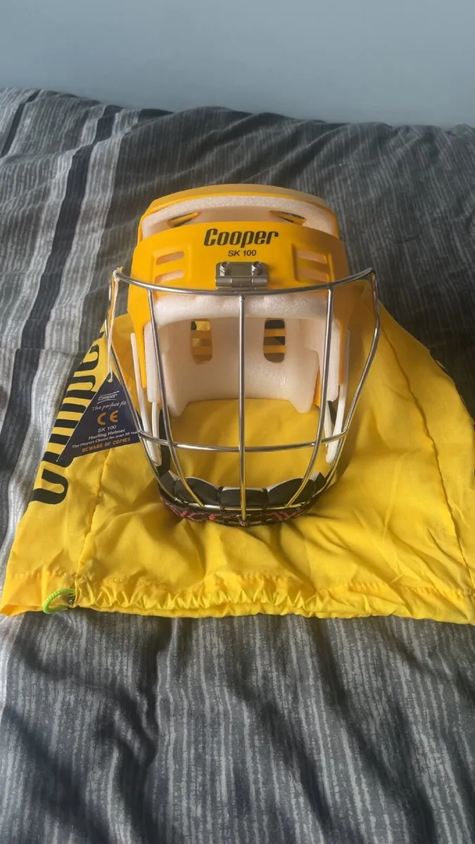 Cooper hurling helmet - Image 1