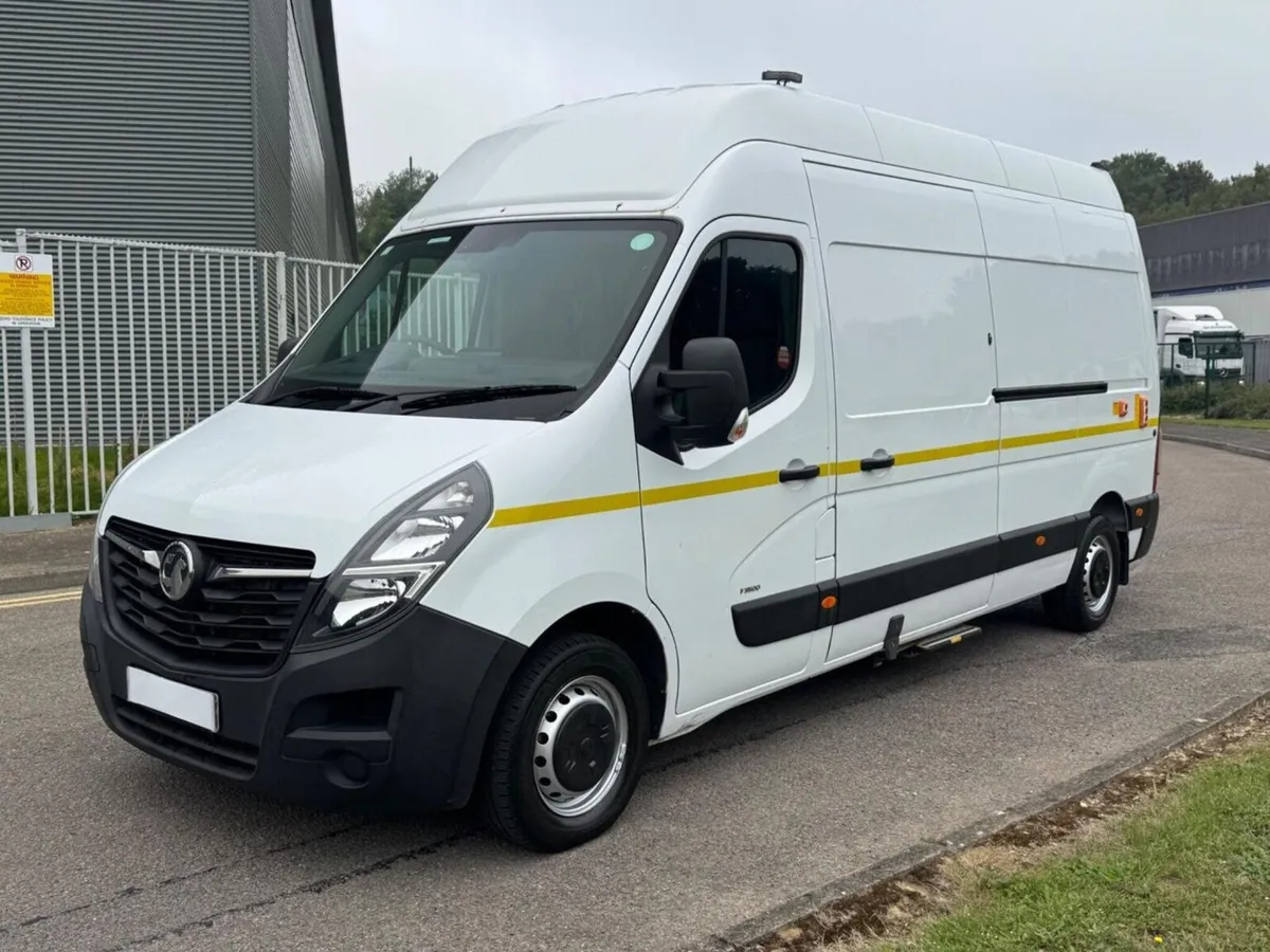 2021 Vauxhall Movano High Roof Panel Van - Image 4