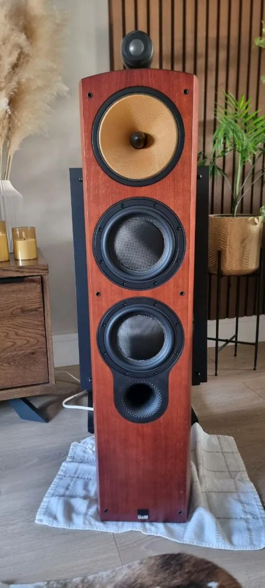 Bowers and wilkins 804s - Image 3