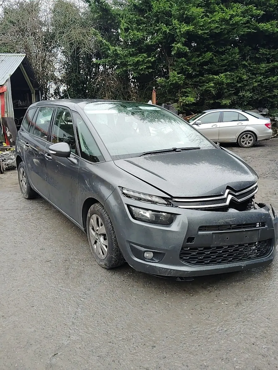 Breaking Citroen C4 picasso 2015 diesel - Image 1