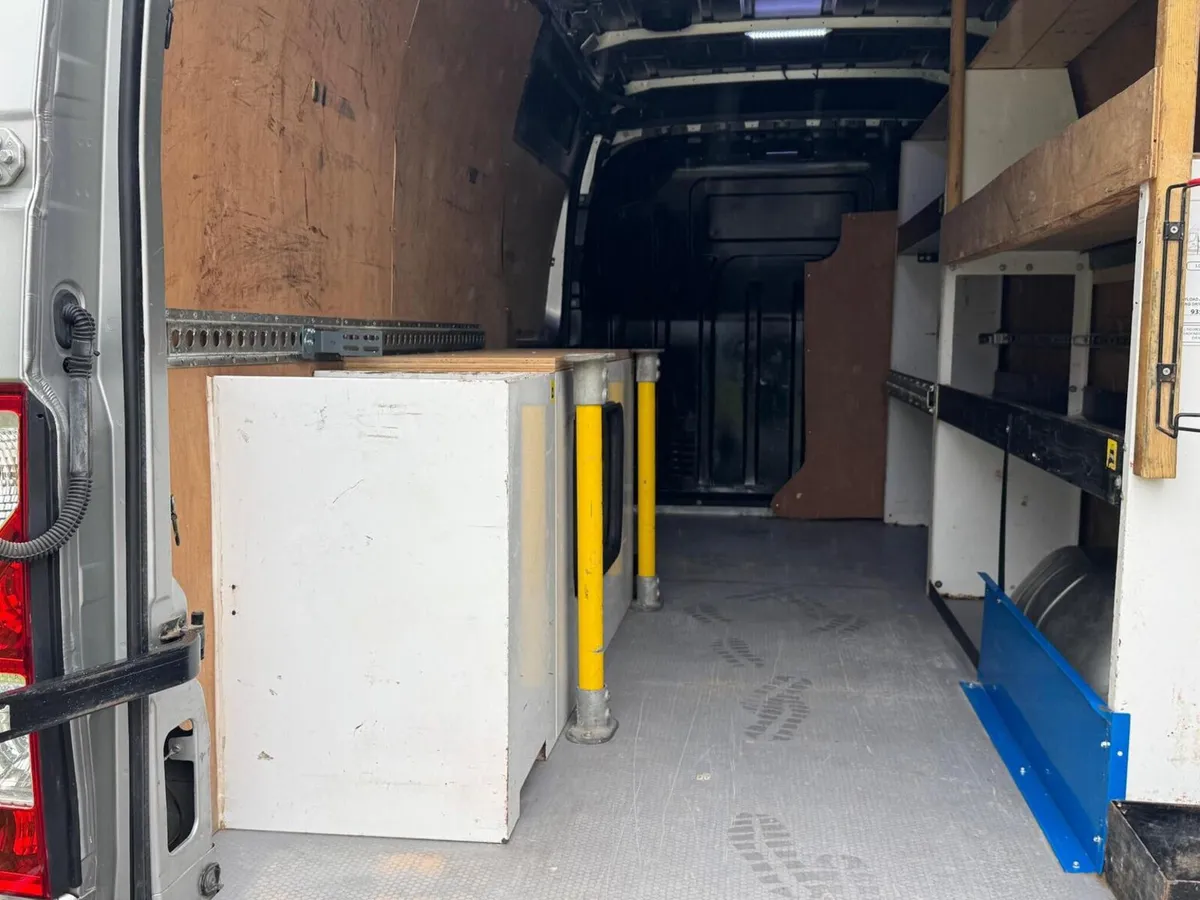 2018 Vauxhall Movano High Roof Panel Van - Image 3