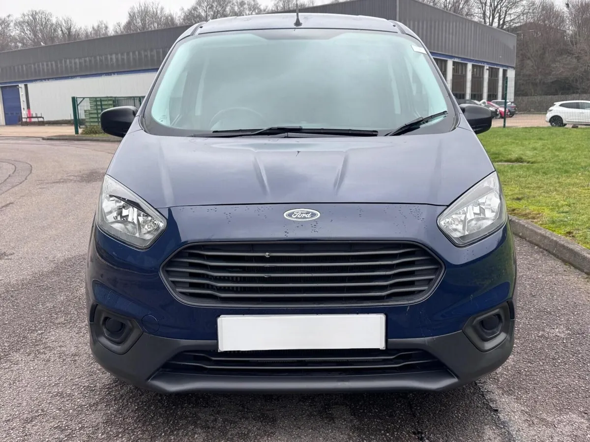 2020 Ford Transit Courier Small Panel Van - Image 4