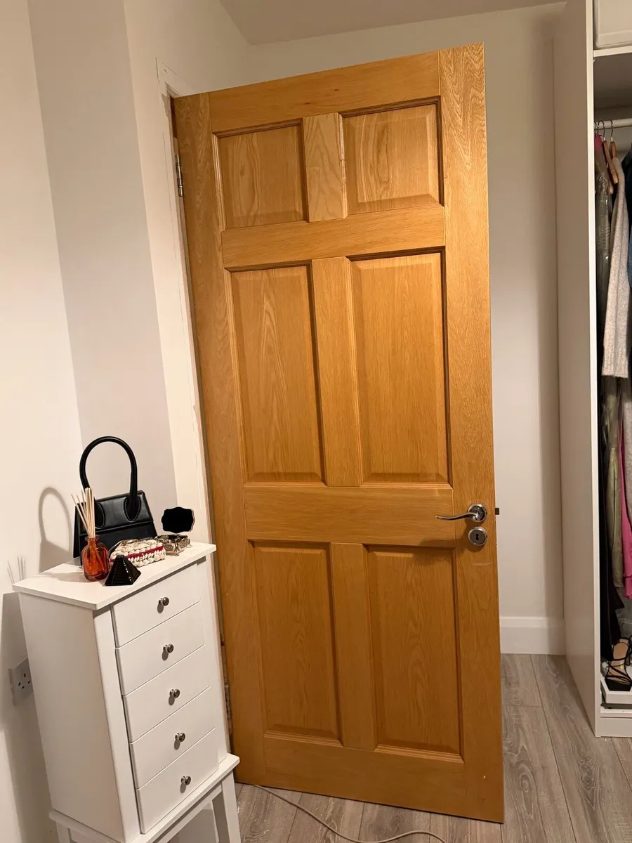 Solid doors - Image 1