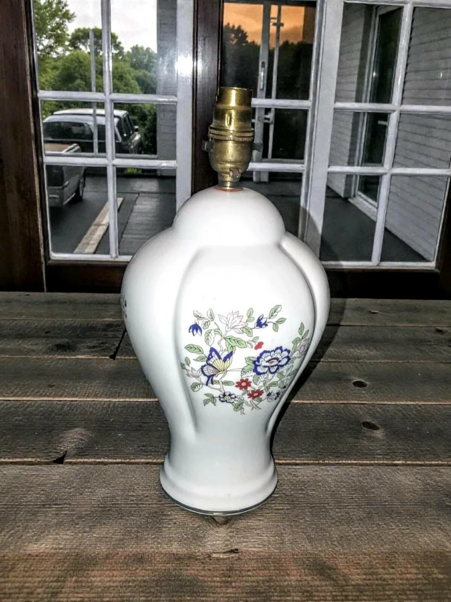 Lovely Royal Tara lamp