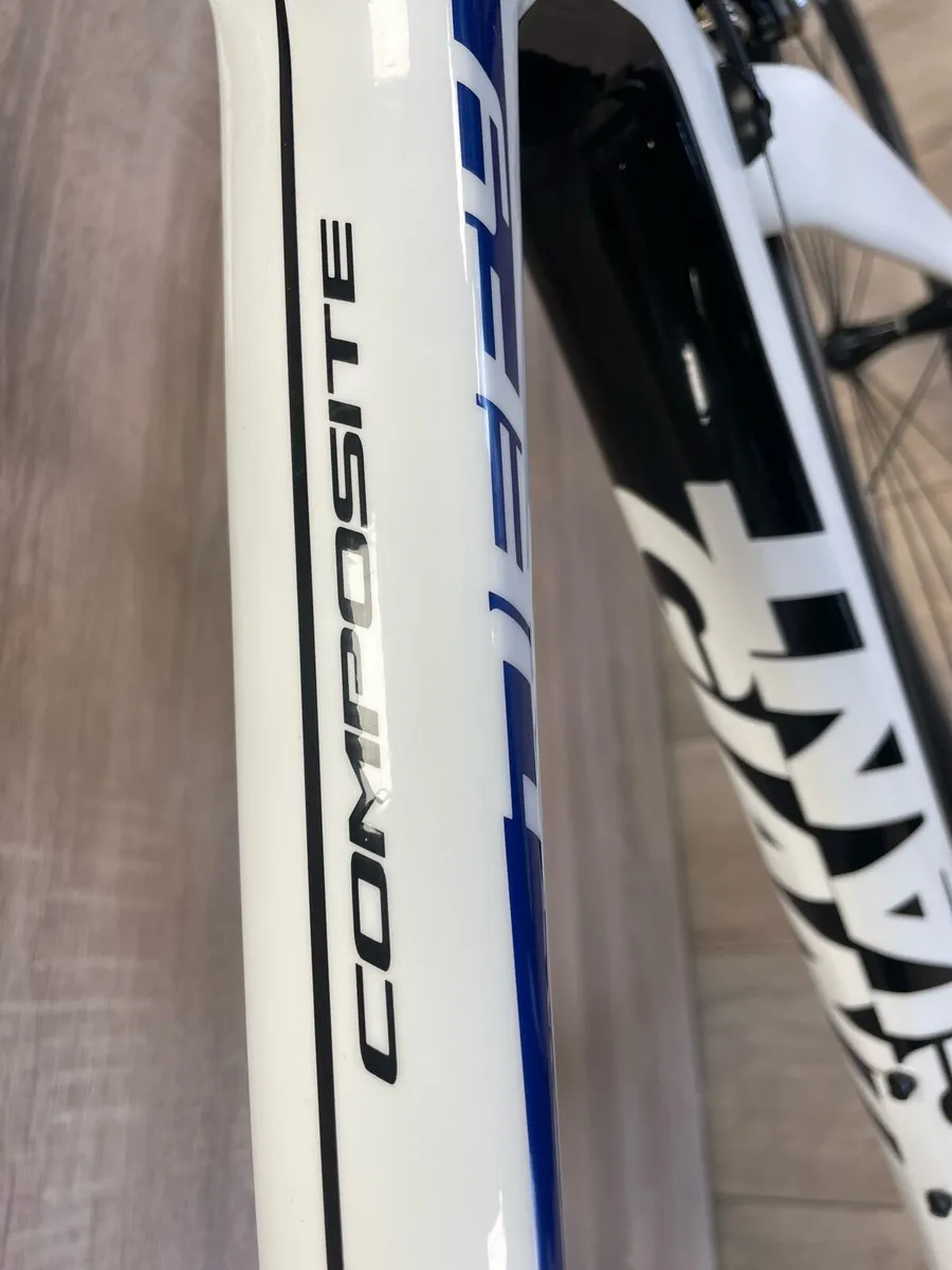 Giant composite 3 (like new) - Image 3