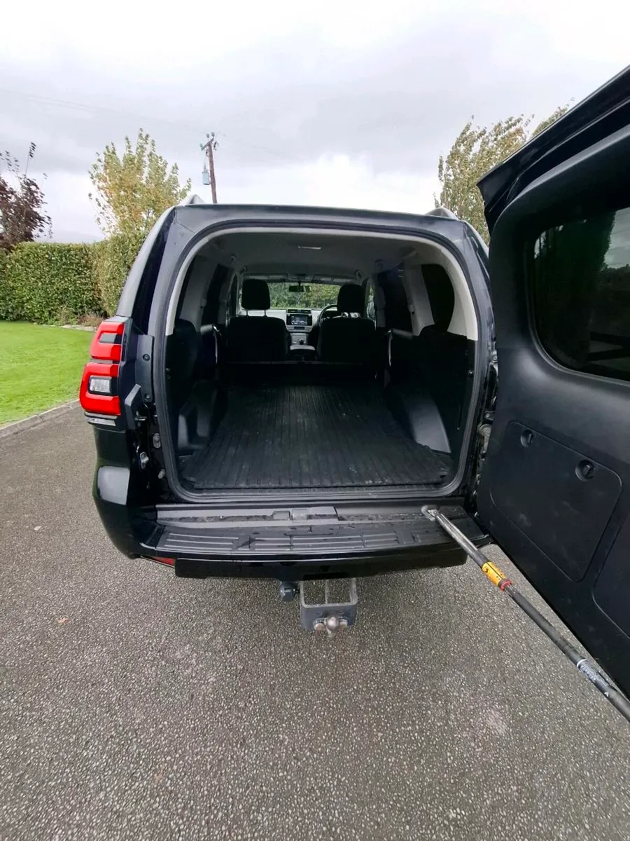 Toyota Landcruiser - Image 4