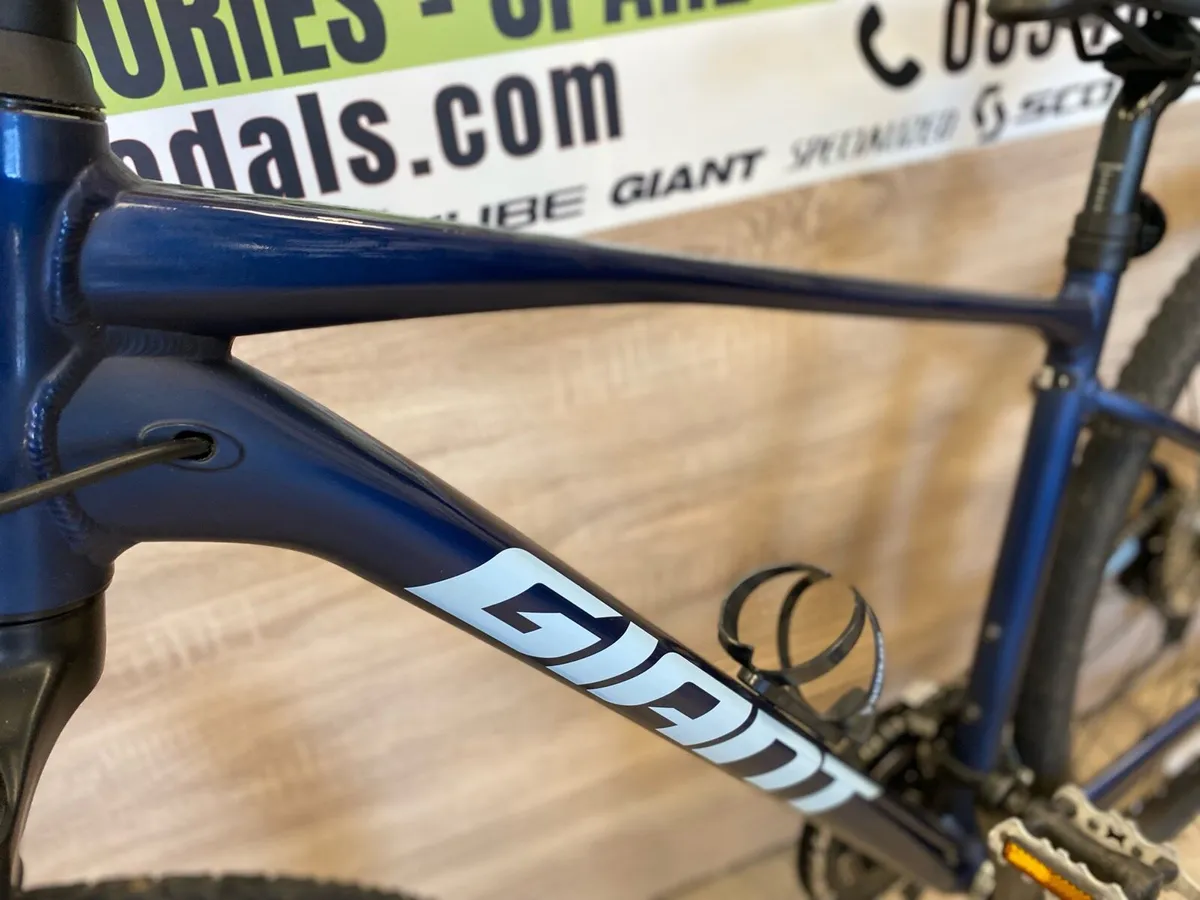 Giant roam 1 (like new) - Image 4